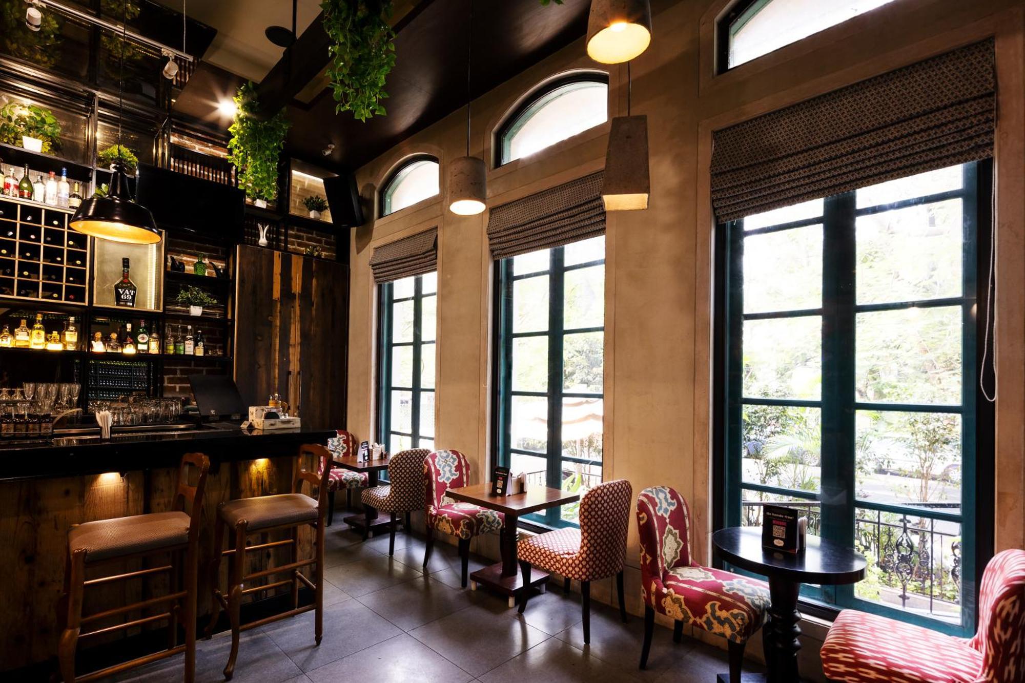 Grey Hotel